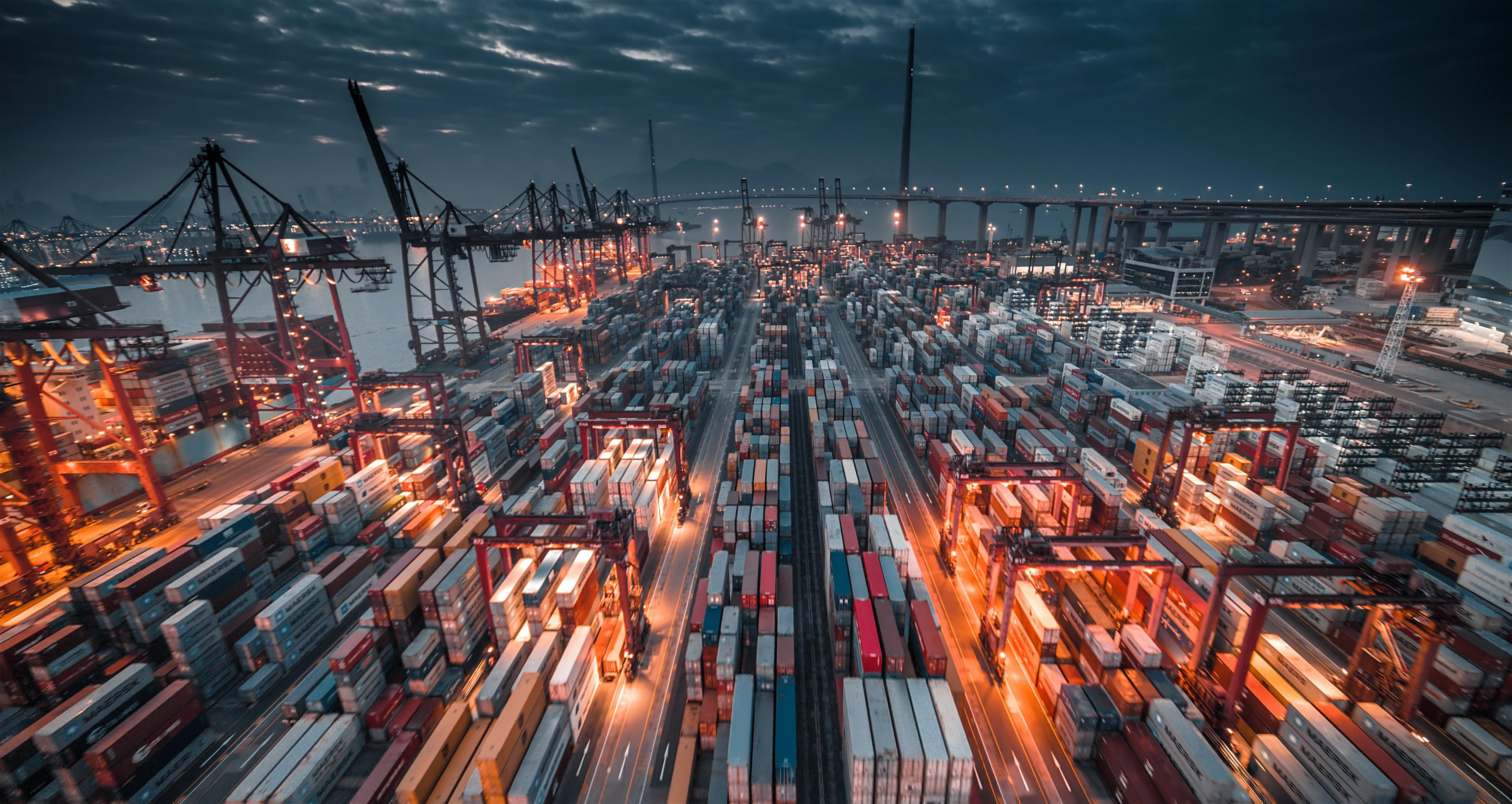 Navigating Global Trade ⁢Regulations⁣ and Compliance