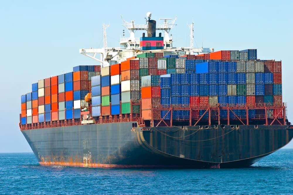 Navigating‌ Challenges in Shipping Containers