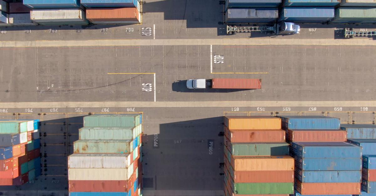 Key Considerations for Efficient ⁣Drayage Logistics Operations